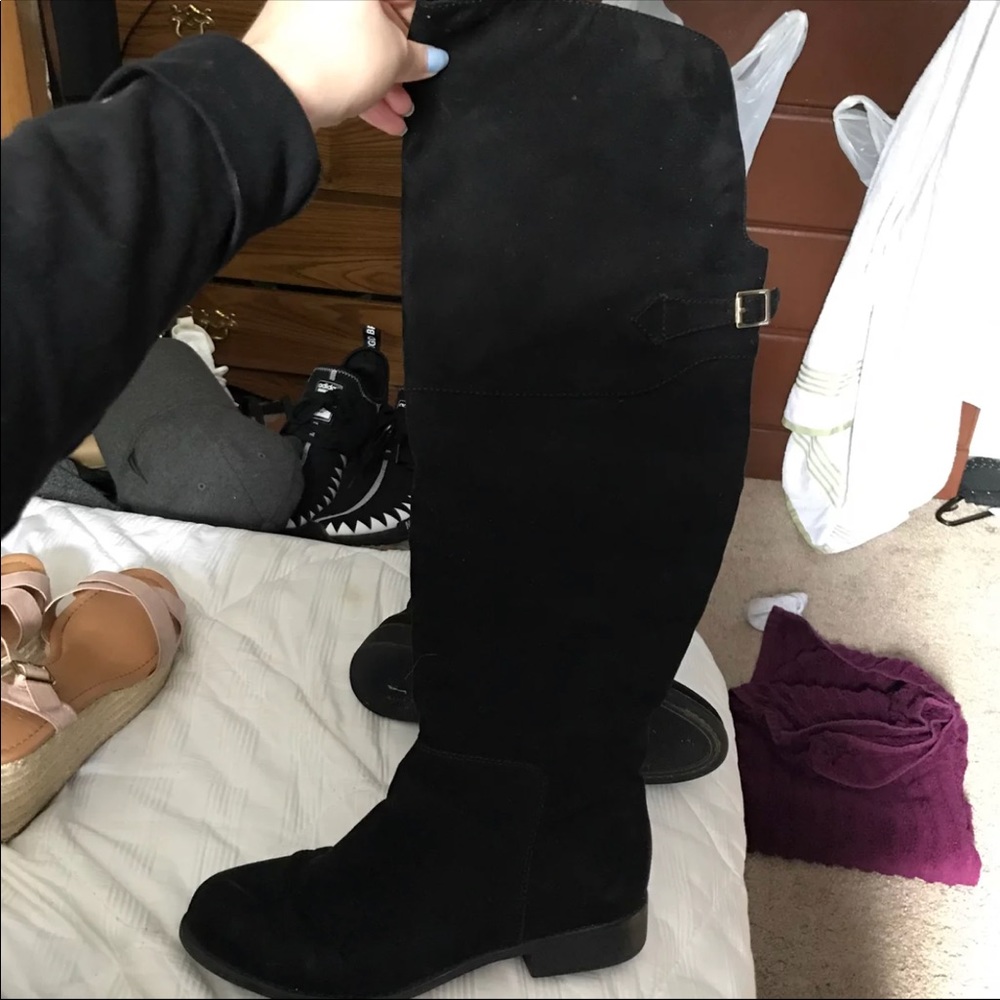 Black knee high boots 8 1/2